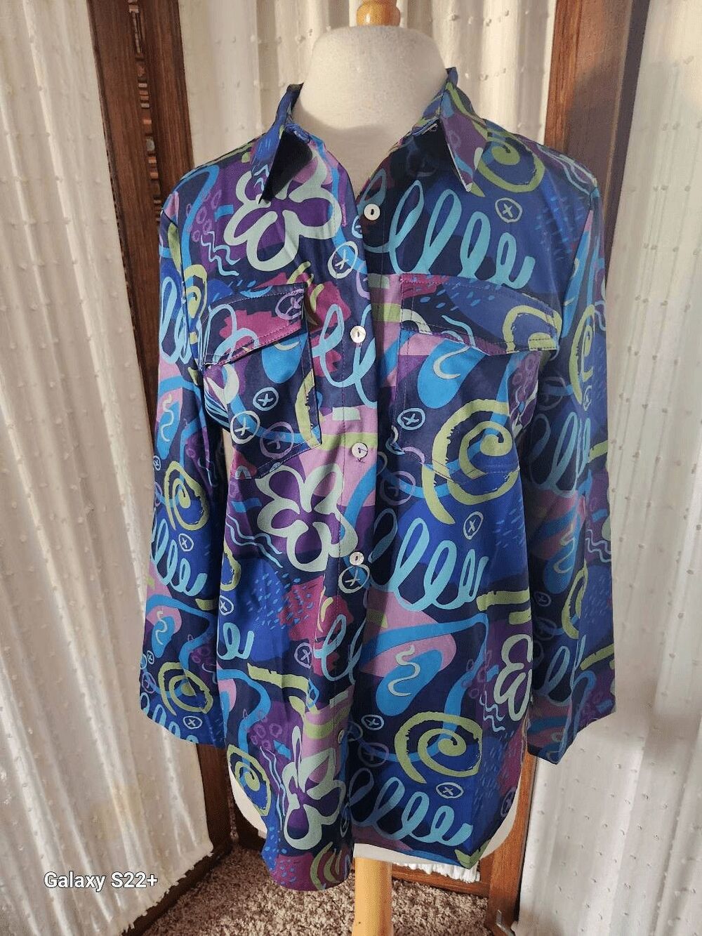 U20 New Sheilay fun colorful button-up 2-pocket long sleeve blouse women's Sz M